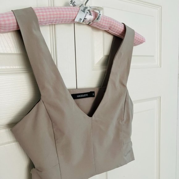 Cutout Crop Bra Top by HAODUOYI - Picture 7 of 7